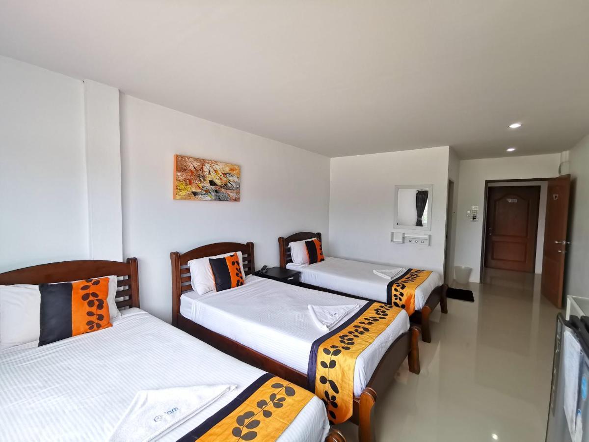 เพชรชะอำ พลาซาแอนด์รีสอร์ต Hotel ภายนอก รูปภาพ